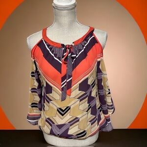 A.N.A. Cold shoulder top with cape shape, sz M